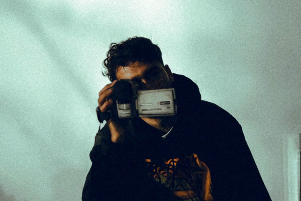 6976c27c 9896 40f1 9524 8c526a9ccd33